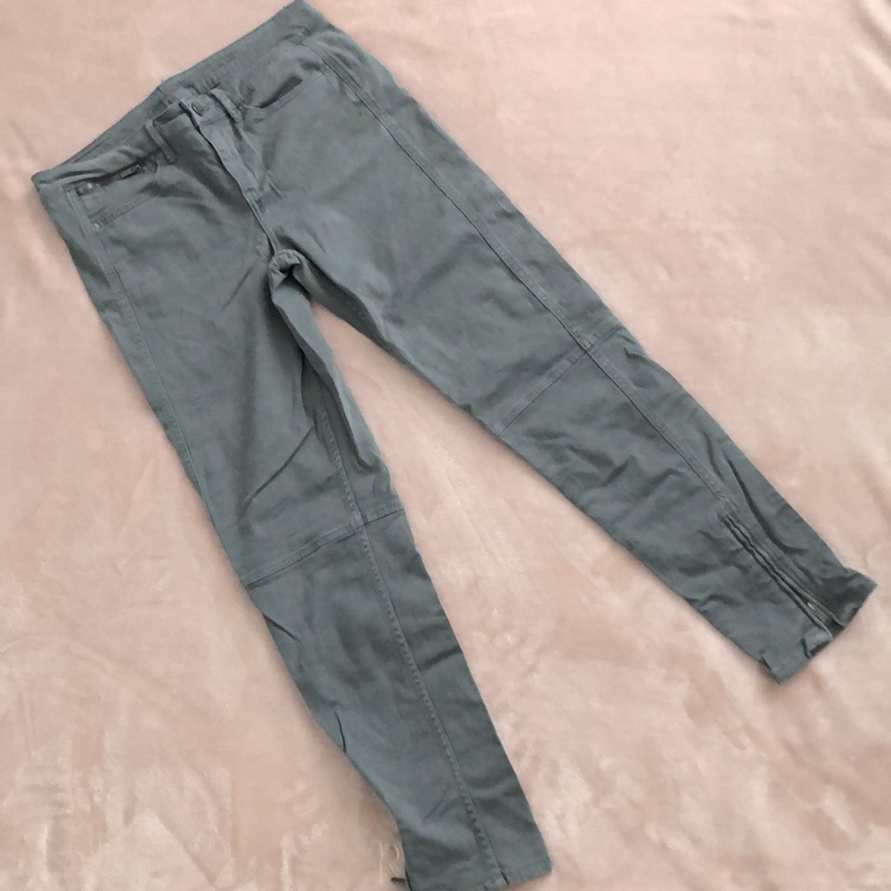 Calvin Klein Jeans